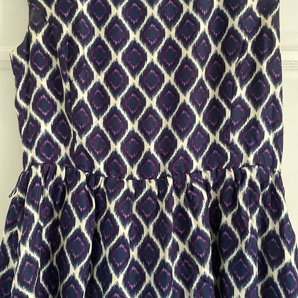 Elizabeth McKay New York Silk Fit and Flare Ikat Pattern Dress - size 6 - Picture 5 of 12